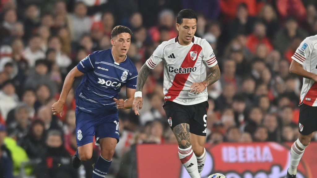 River venció 2-0 a Gimnasia LP y avanzó a semifinales del Apertura